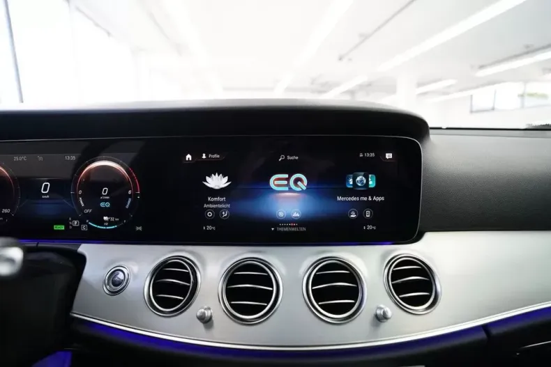 Mercedes-Benz E 300 din 2021 cu 6.548 km - oferta MER116174 - foto 17