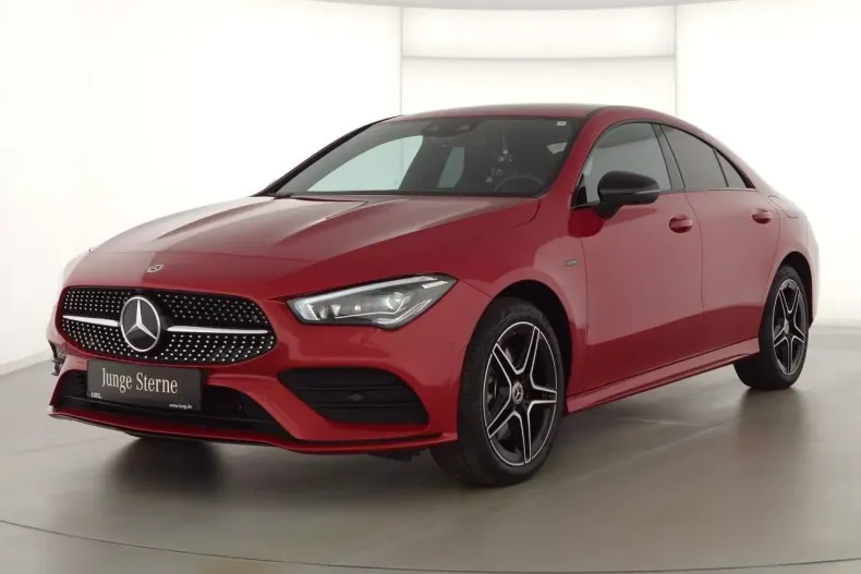Mercedes-Benz CLA 250 din 2021 cu 12.400 km - oferta MER116176 - foto 1