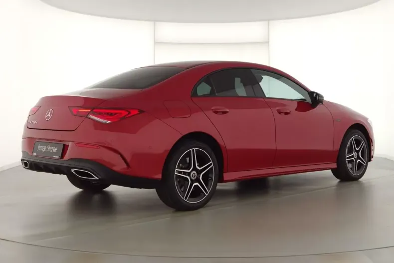 Mercedes-Benz CLA 250 din 2021 cu 12.400 km - oferta MER116176 - foto 2