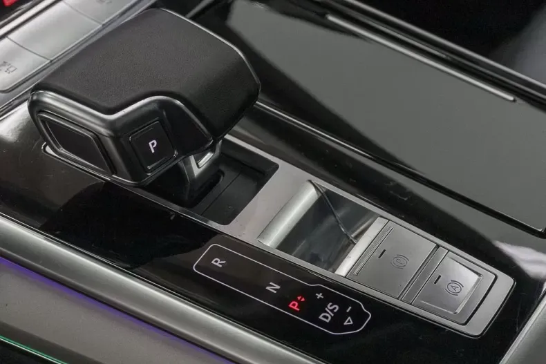 Audi Q8 din 2021 cu 24.500 km - oferta AUD116177 - foto 6