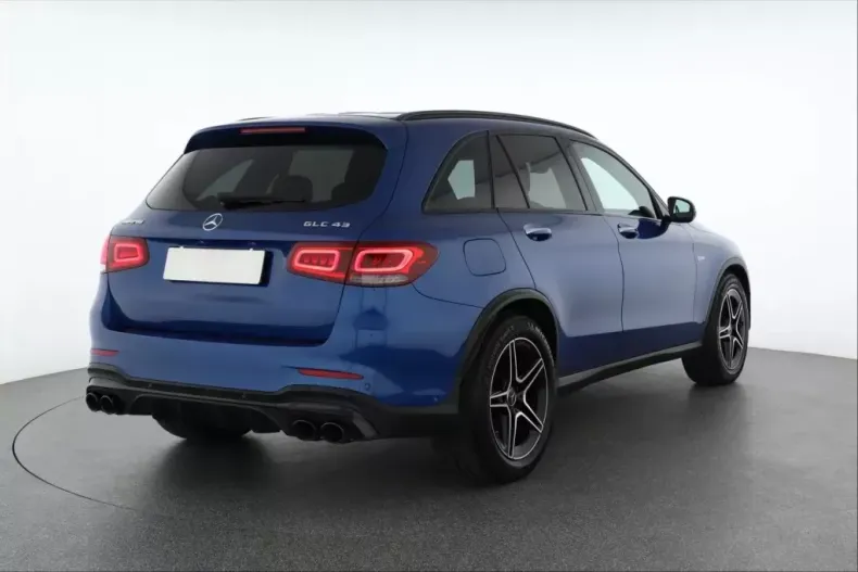 Mercedes-Benz GLC 43 AMG din 2021 cu 14.200 km - oferta MER116178 - foto 7