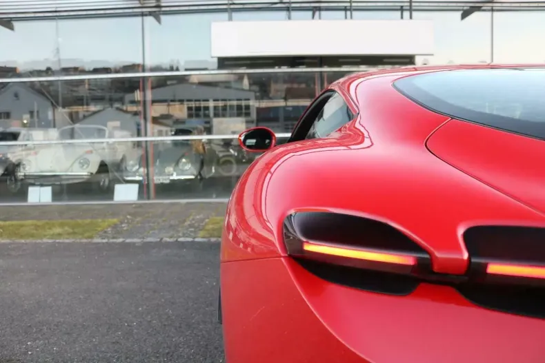 Ferrari Roma din 2021 cu 5.800 km - oferta FER116189 - foto 6