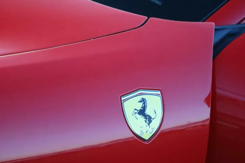 Ferrari Roma din 2021 cu 5.800 km - oferta FER116189 - foto 9