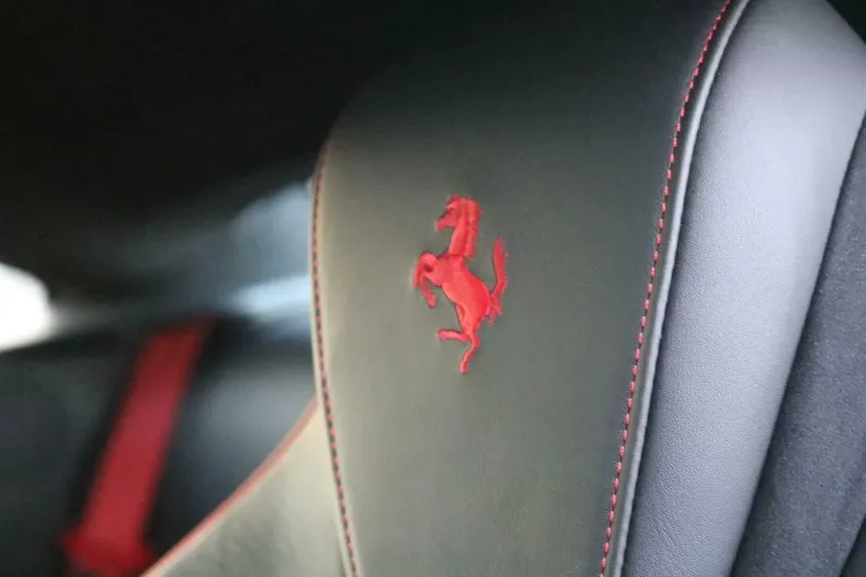 Ferrari Roma din 2021 cu 5.800 km - oferta FER116189 - foto 12