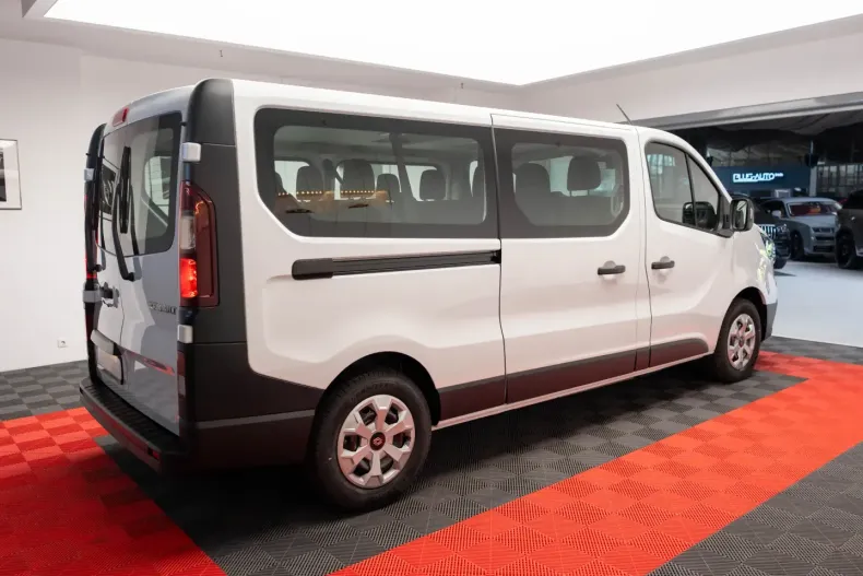 Renault Trafic din 2025 cu 5 km - oferta REN116194 - foto 6