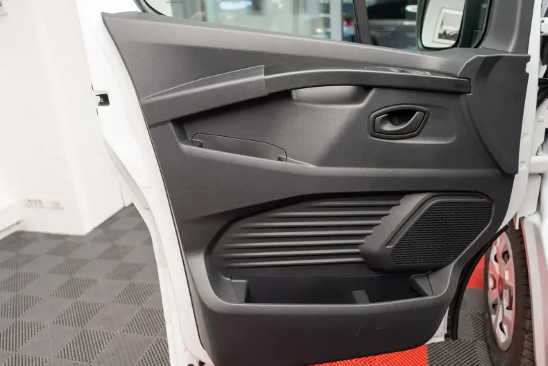 Renault Trafic din 2025 cu 5 km - oferta REN116194 - foto 24