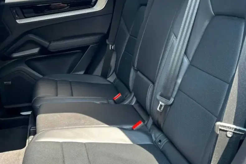 Porsche Cayenne din 2023 cu 38.000 km - oferta POR116217 - foto 12