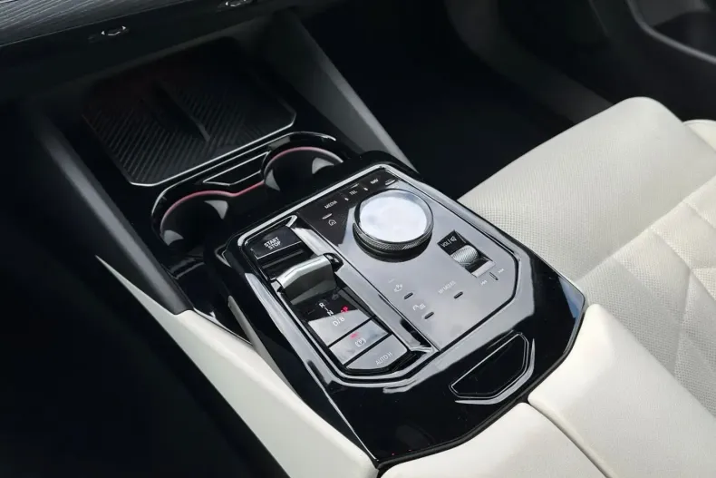 BMW i5 din 2024 cu 39.911 km - oferta BMW116219 - foto 11