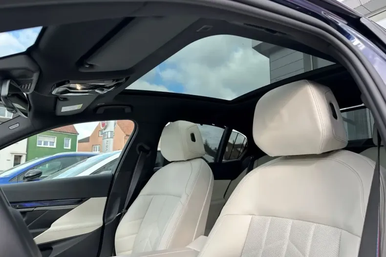 BMW i5 din 2024 cu 39.911 km - oferta BMW116219 - foto 13