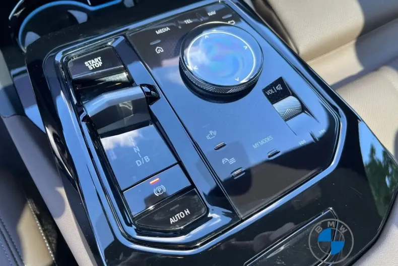 BMW i5 din 2024 cu 23.133 km - oferta BMW116222 - foto 14