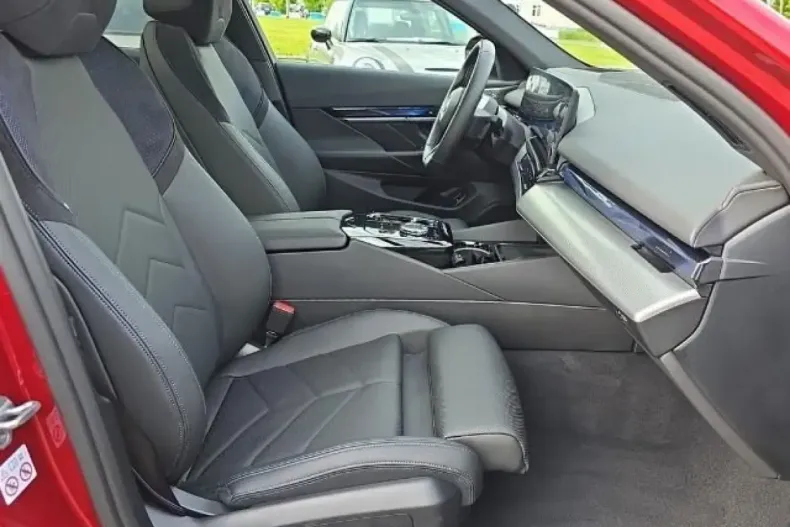 BMW i5 din 2024 cu 19.987 km - oferta BMW116225 - foto 15