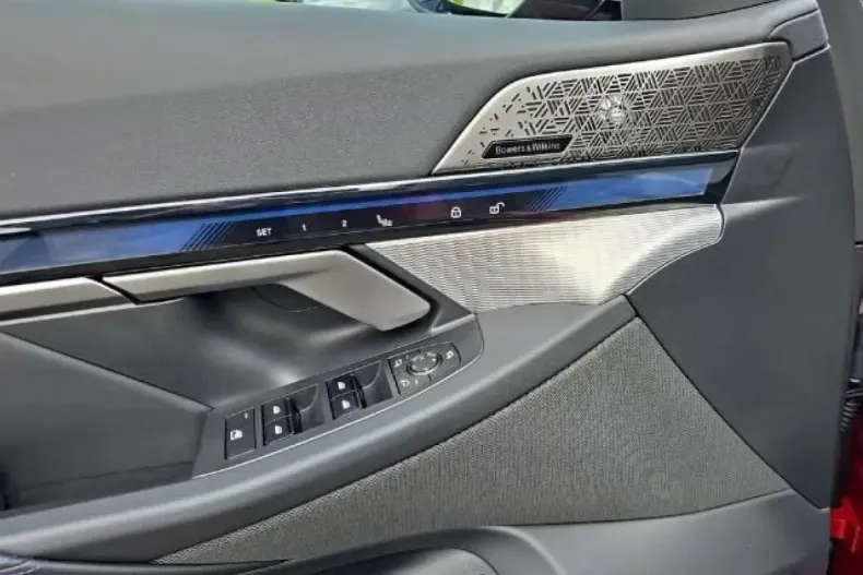 BMW i5 din 2024 cu 19.987 km - oferta BMW116225 - foto 19