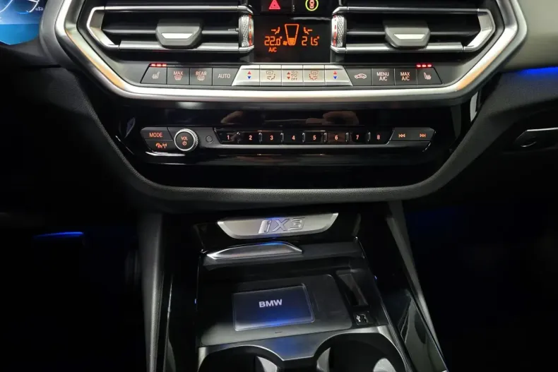 BMW iX3 din 2023 cu 17.800 km - oferta BMW116228 - foto 27