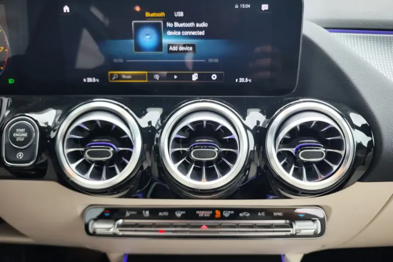 Mercedes-Benz GLA 200 din 2025 cu 34.000 km - oferta MER116232 - foto 19