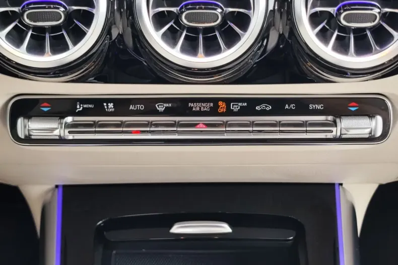 Mercedes-Benz GLA 200 din 2025 cu 34.000 km - oferta MER116232 - foto 20