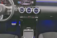 Mercedes-Benz A 200 din 2024 cu 16.900 km - oferta MER116253 - foto 5