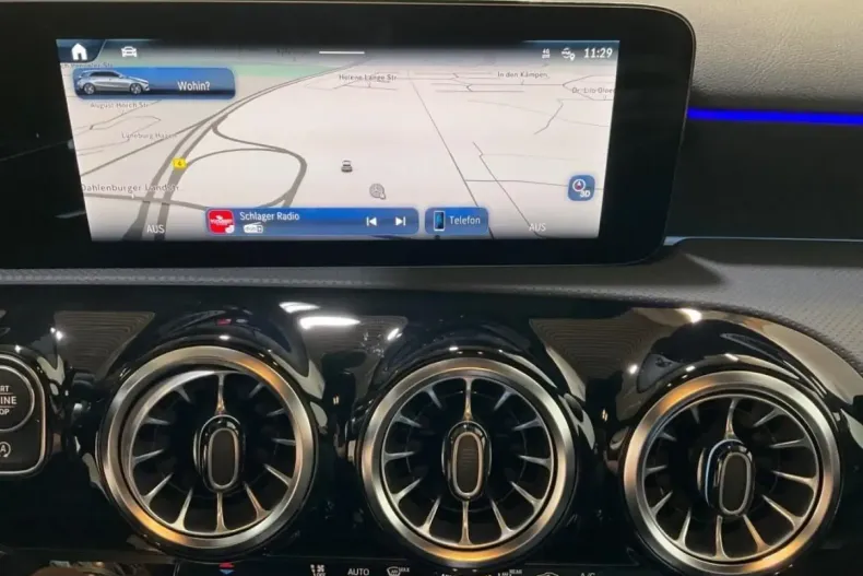 Mercedes-Benz A 180 din 2023 cu 25.327 km - oferta MER116254 - foto 14