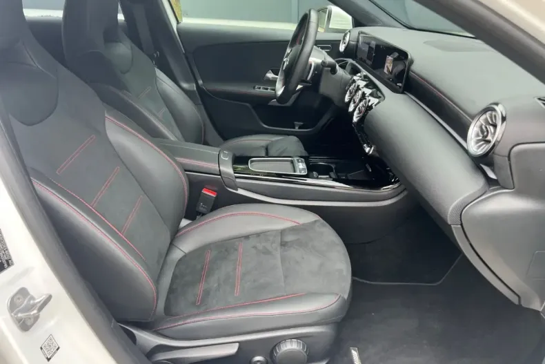 Mercedes-Benz A 200 din 2023 cu 23.450 km - oferta MER116259 - foto 15