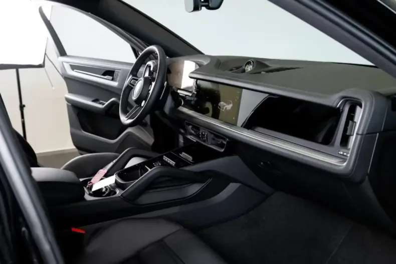 Porsche Cayenne din 2025 cu 20 km - oferta POR116266 - foto 3