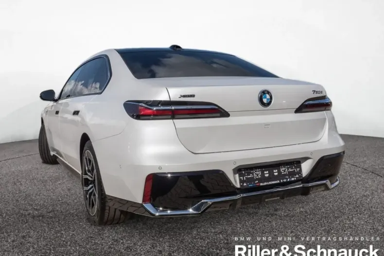 BMW 750 din 2024 cu 16.332 km - oferta BMW116276 - foto 4