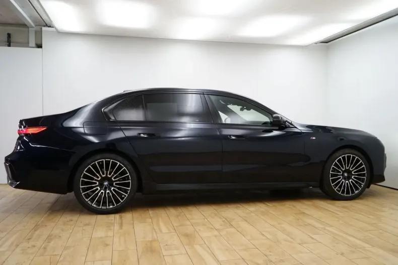 BMW 740 din 2024 cu 19.900 km - oferta BMW116278 - foto 8