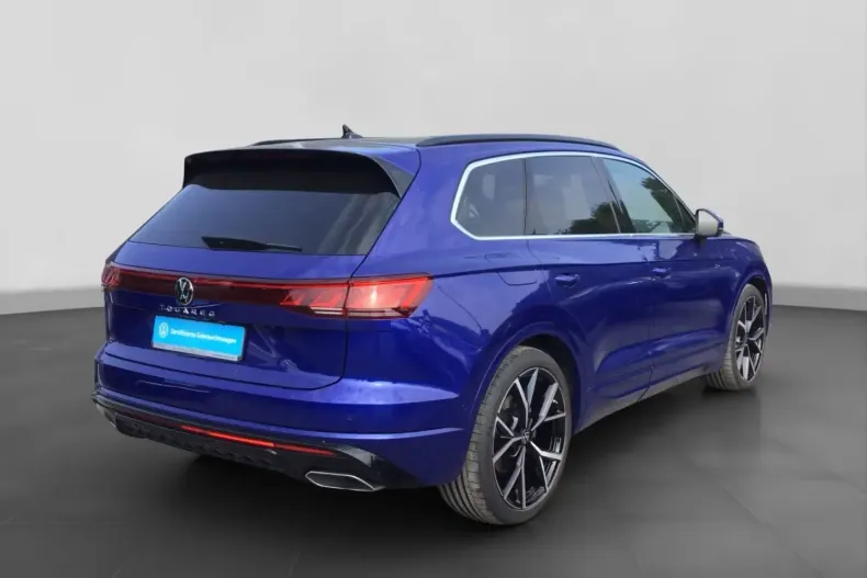 Volkswagen Touareg din 2024 cu 48.547 km - oferta VOL116310 - foto 3