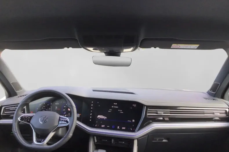 Volkswagen Touareg din 2024 cu 48.547 km - oferta VOL116310 - foto 5