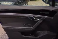 Volkswagen Touareg din 2024 cu 48.547 km - oferta VOL116310 - foto 8