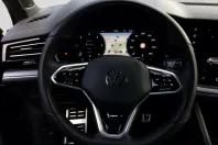 Volkswagen Touareg din 2024 cu 48.547 km - oferta VOL116310 - foto 9