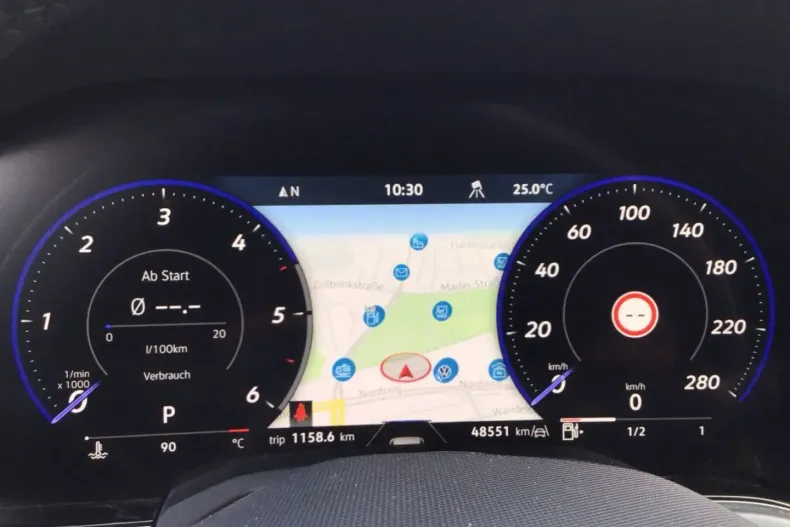 Volkswagen Touareg din 2024 cu 48.547 km - oferta VOL116310 - foto 10