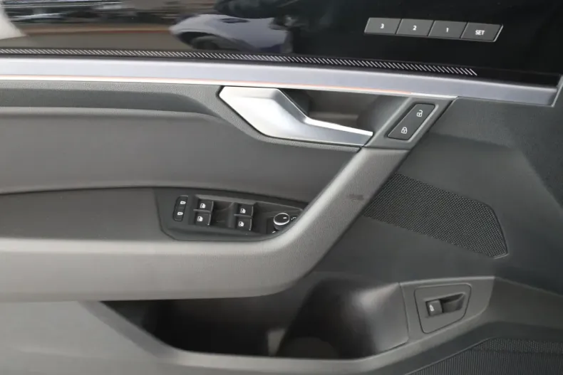 Volkswagen Touareg din 2024 cu 22.028 km - oferta VOL116320 - foto 15