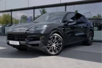 Porsche Cayenne din 2025 - oferta POR116324