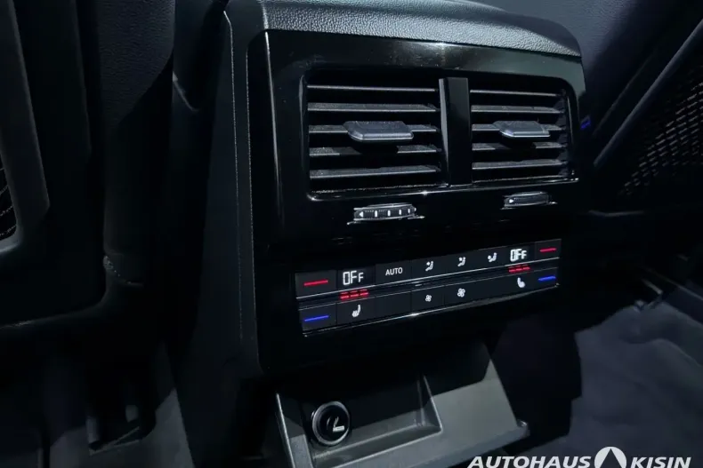 Volkswagen Touareg din 2024 cu 26.963 km - oferta VOL116326 - foto 13