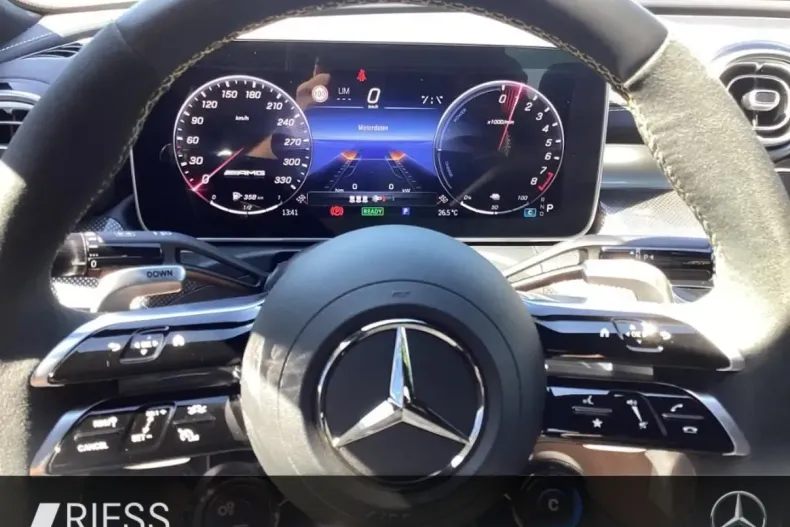 Mercedes-Benz C 63 AMG din 2024 cu 5.821 km - oferta MER116328 - foto 11