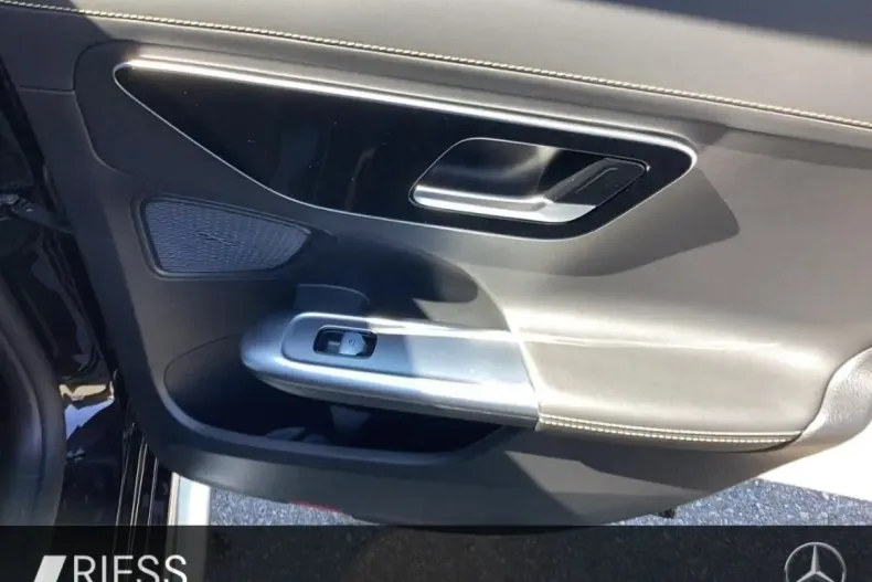 Mercedes-Benz C 63 AMG din 2024 cu 5.821 km - oferta MER116328 - foto 17