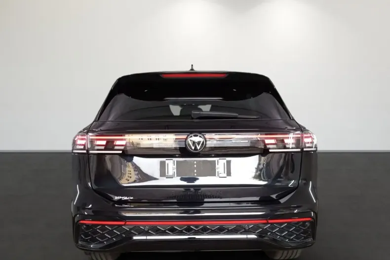 Volkswagen Tiguan din 2024 cu 17.500 km - oferta VOL116349 - foto 17