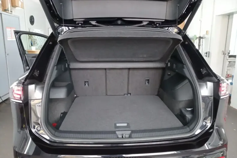 Volkswagen Tiguan din 2024 cu 17.500 km - oferta VOL116349 - foto 18