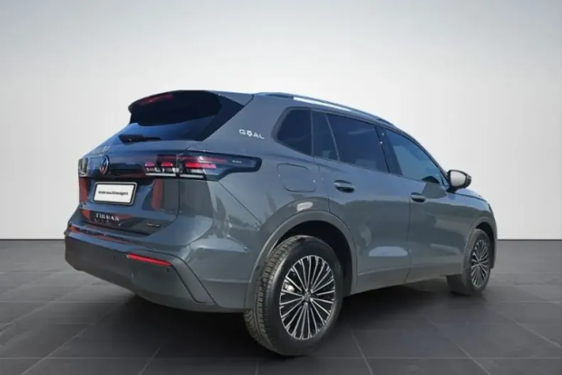 Volkswagen Tiguan din 2024 cu 18.966 km - oferta VOL116363 - foto 6