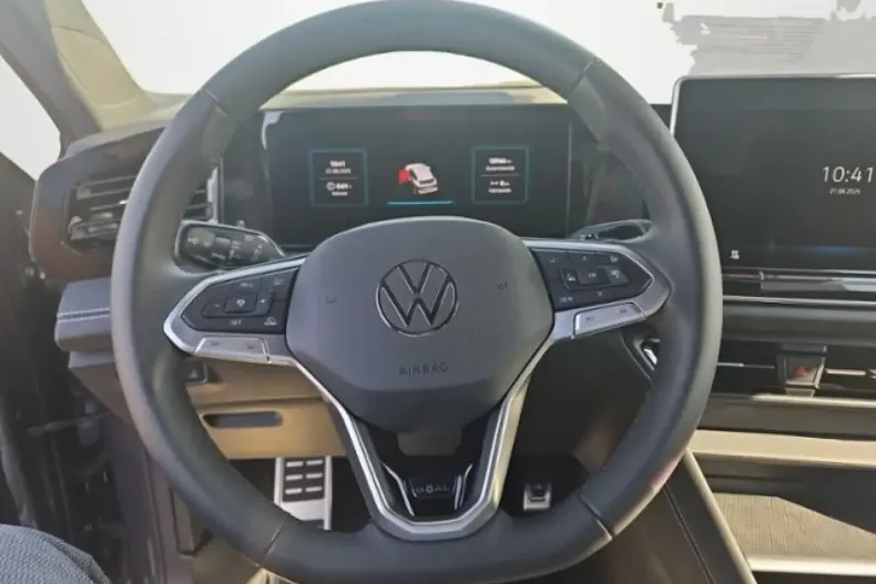 Volkswagen Tiguan din 2024 cu 18.966 km - oferta VOL116363 - foto 16