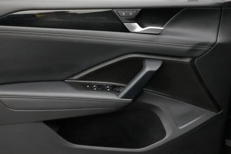 Volkswagen Tiguan din 2024 cu 37.372 km - oferta VOL116364 - foto 19