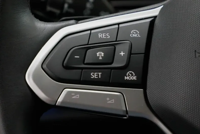 Volkswagen Tiguan din 2024 cu 37.372 km - oferta VOL116364 - foto 23