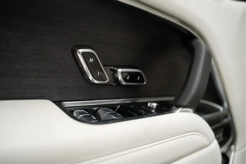 Land Rover Range Rover din 2025 cu 1.744 km - oferta LAN116374 - foto 14