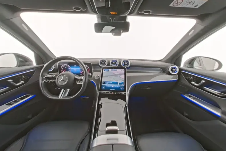 Mercedes-Benz GLC 200 din 2024 cu 61.350 km - oferta MER116379 - foto 3