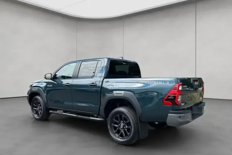 Toyota Hilux din 2025 cu 20 km - oferta TOY116386 - foto 3