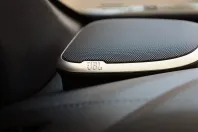 Toyota Hilux din 2024 cu 7.395 km - oferta TOY116388 - foto 7