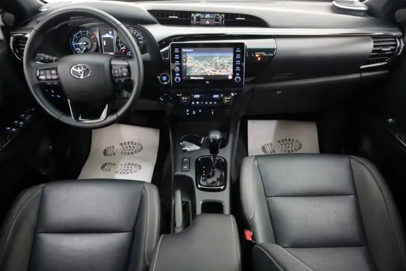 Toyota Hilux din 2024 cu 7.395 km - oferta TOY116388 - foto 11