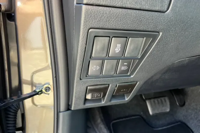 Toyota Hilux din 2025 cu 15 km - oferta TOY116389 - foto 6