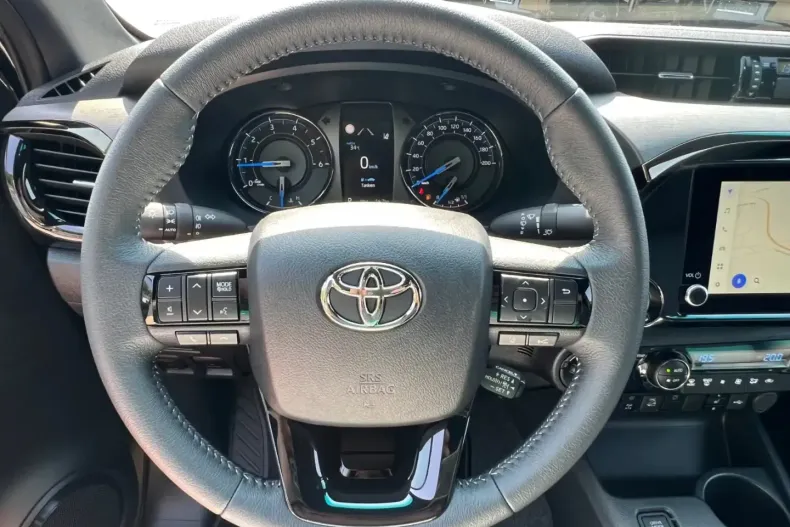 Toyota Hilux din 2025 cu 15 km - oferta TOY116389 - foto 9