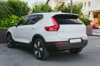 Volvo XC40 din 2023 cu 22.295 km - oferta VOL116390 - foto 8