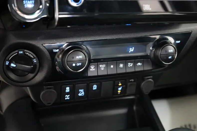 Toyota Hilux din 2023 cu 21.166 km - oferta TOY116393 - foto 5